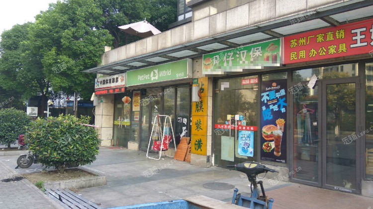 嘉定江桥鹤友路27㎡商铺出租,个人照可用,可餐饮