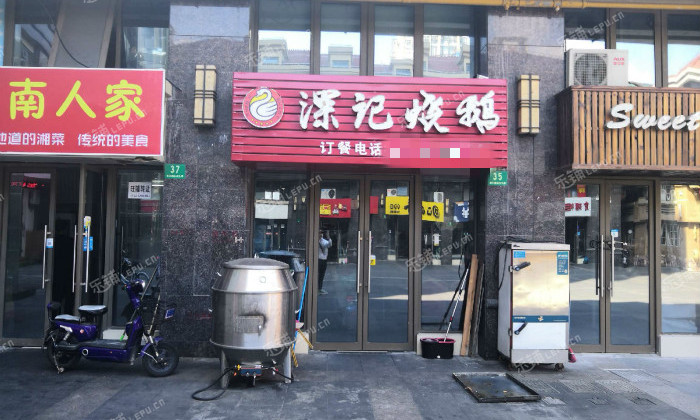 松江松江老城茸平路85㎡小吃快餐店出租,个人照可用,可明火,可餐饮