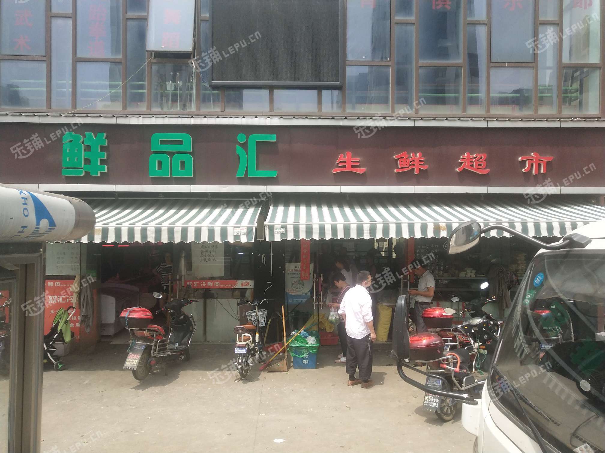 青浦赵巷崧泽路95㎡水果店转让,可办照,可明火,可餐饮