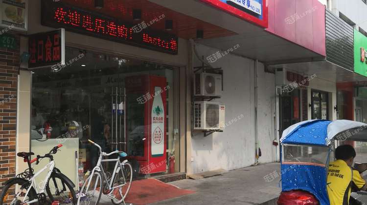 宝山淞宝永清路37㎡休闲食品店转让,个人照可用