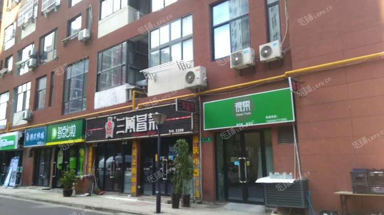 嘉定南翔银翔路80㎡小吃快餐店转让,个人照可过户,可明火,可餐饮