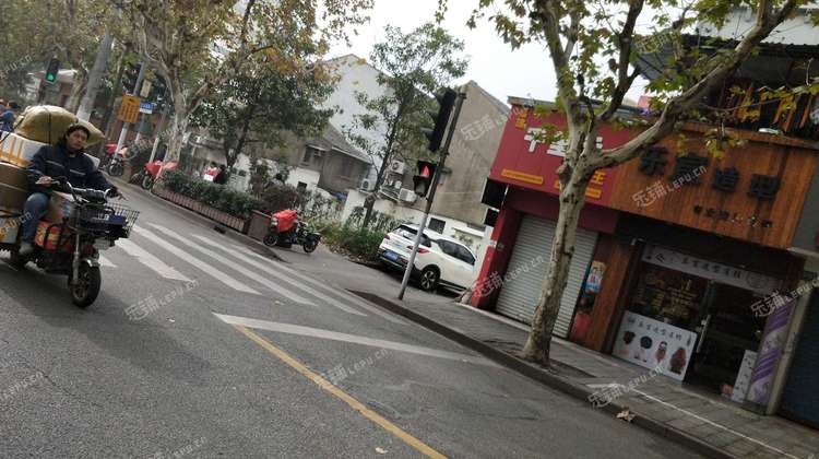 杨浦鞍山许昌路90㎡美发店转让,可办照