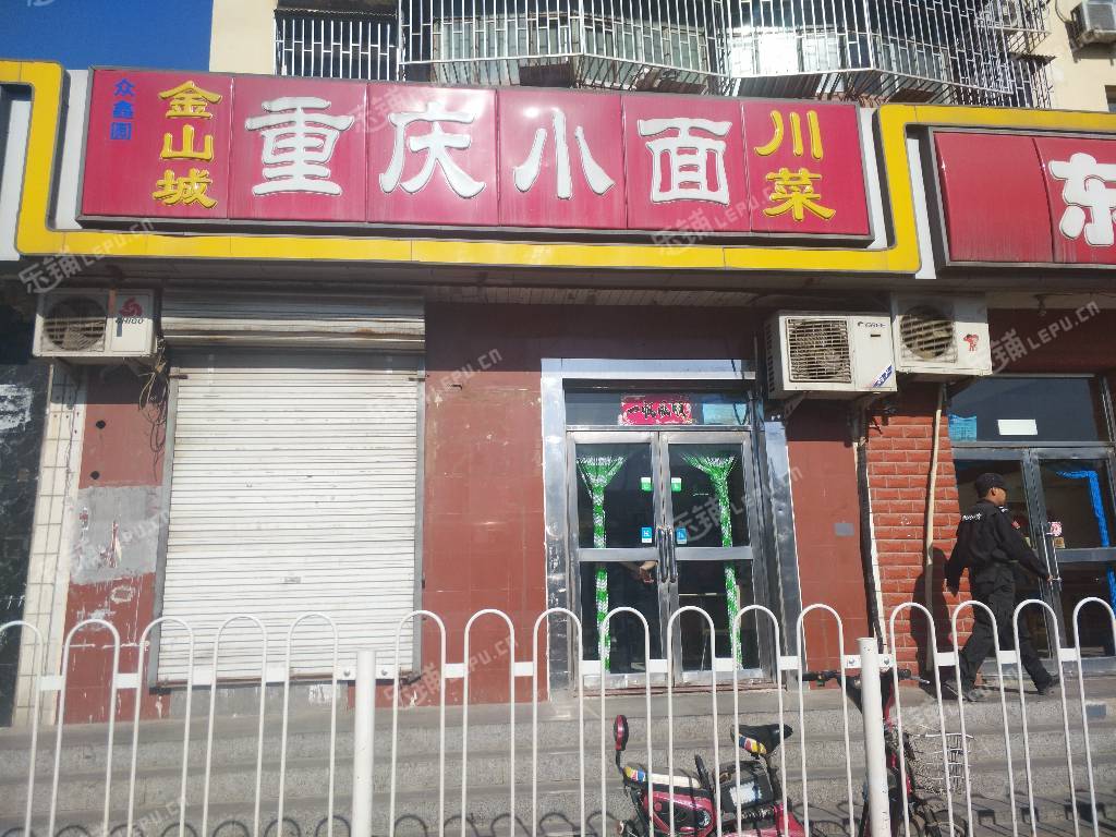 通州北关通惠北路110㎡川菜馆转让，有照可增项，可明火，可餐饮