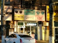 燕郊学院大街100㎡眼镜店转让，可办照