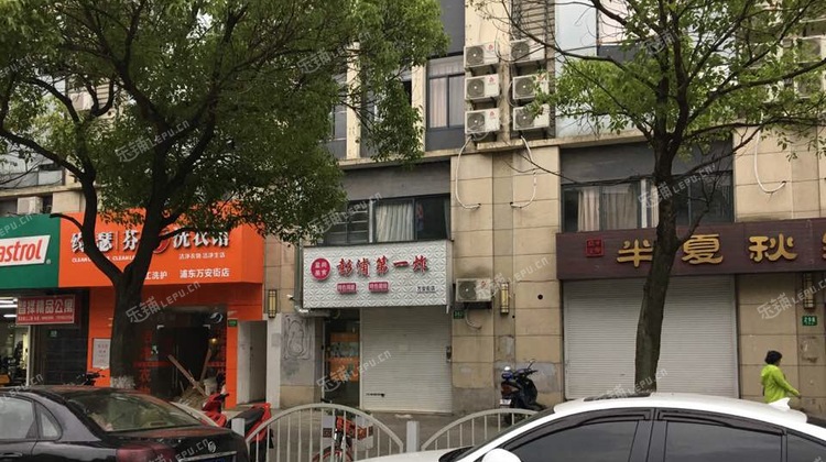 浦东高行万安街38㎡小吃快餐店转让个人照可用可餐饮