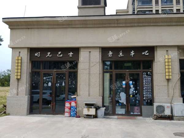 通州马驹桥兴贸一街14㎡商铺出租，个人照可用，可餐饮