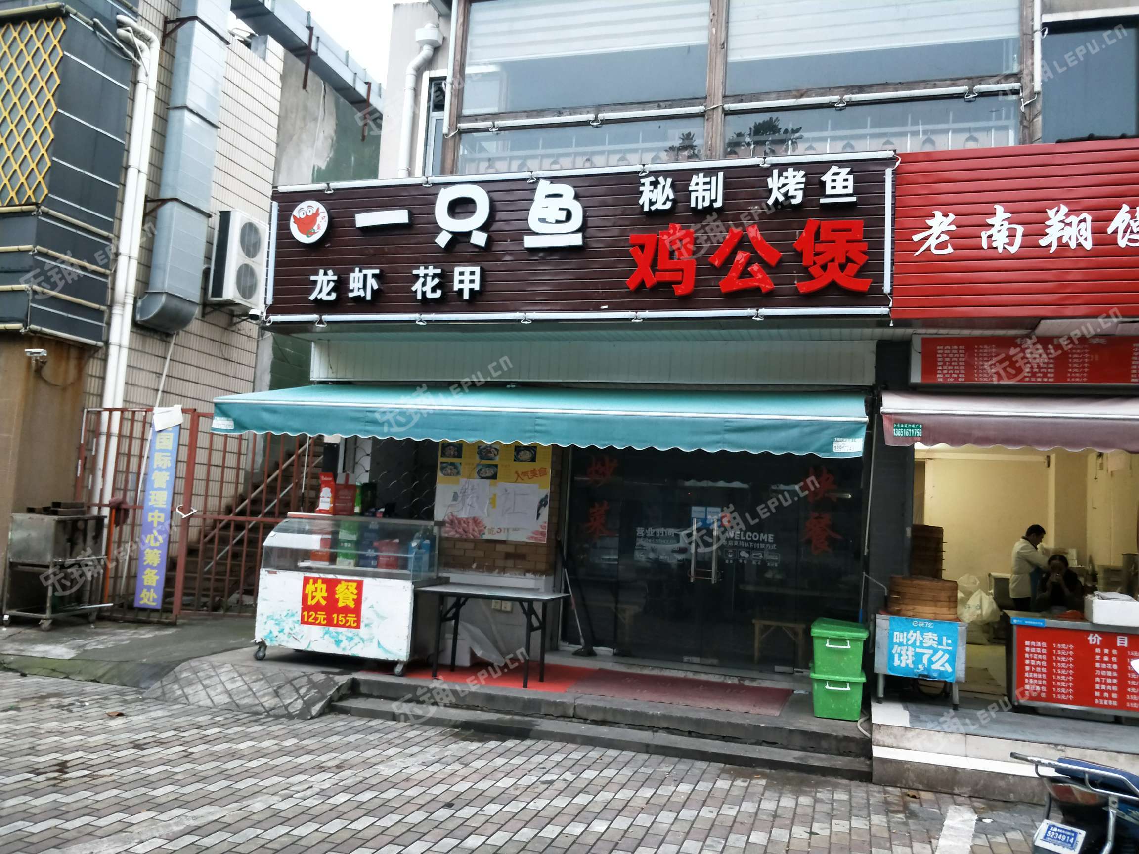 浦東惠南通濟路56㎡小吃快餐店早點攤位出租,個人照可用,可明火,可